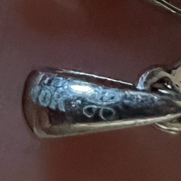 Dragonfly pendant 10k and diamonds - Picture 14 of 14